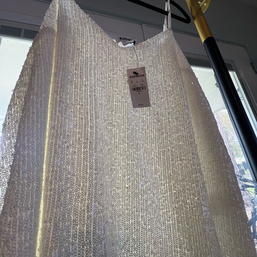 Express Sequin Cami Womens M White VNeck Tank Top Adjustable Straps NWT